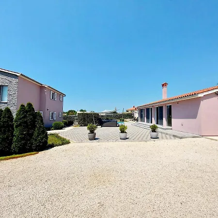 Holiday home Villa Mattea *