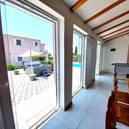 Holiday home Villa Mattea Galizana