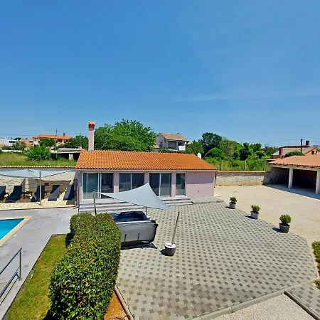 Holiday home Villa Mattea *